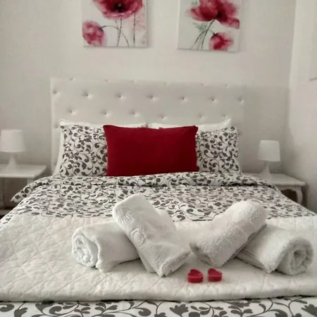 Gardos Apartment *